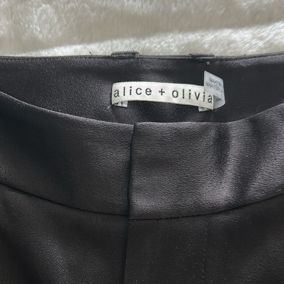 Silk black Alice and Olivia shorts - Picture 2 of 3